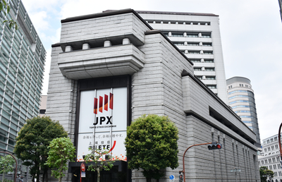 東証、外国投資信託等に組み入れられた株式等を流通株式として扱う旨の見解を公表