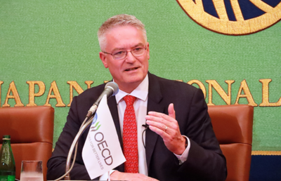 日本経済復活にM＆Aは必要か？ 労働力確保は？　コーマンOECD事務総長に聞く